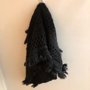 Comfy Black Scarf
